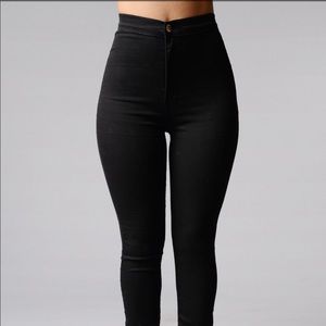 Fashion nova Super high waisted black jeans